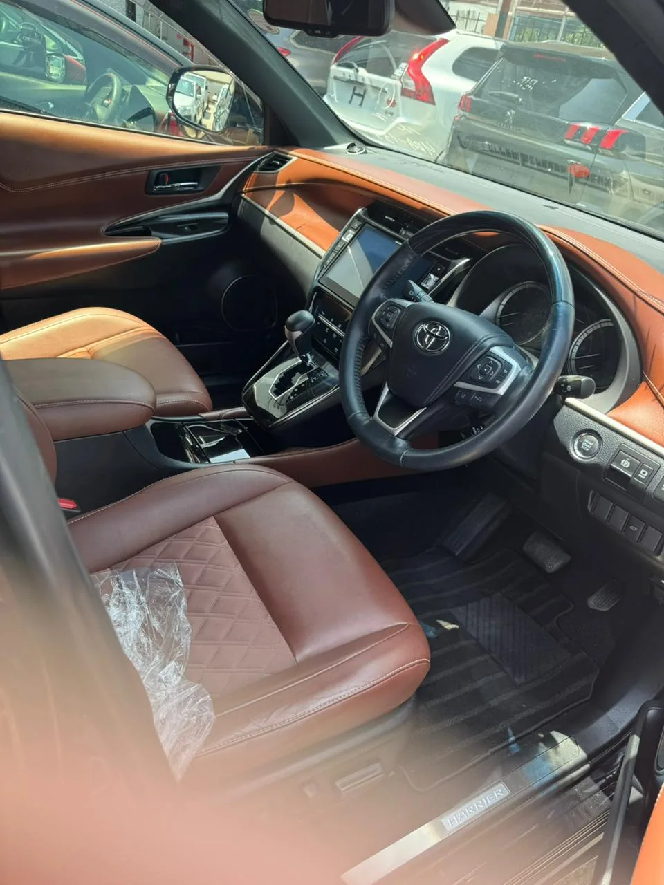 2018 TOYOTA HARRIER DBA-ZSU60W